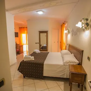 Hotel De Monti **