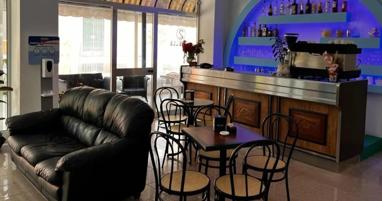 Due Gemelle Hotel Rimini 2*,