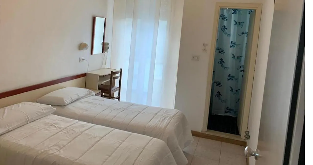 Due Gemelle Hotel Rimini 2*,