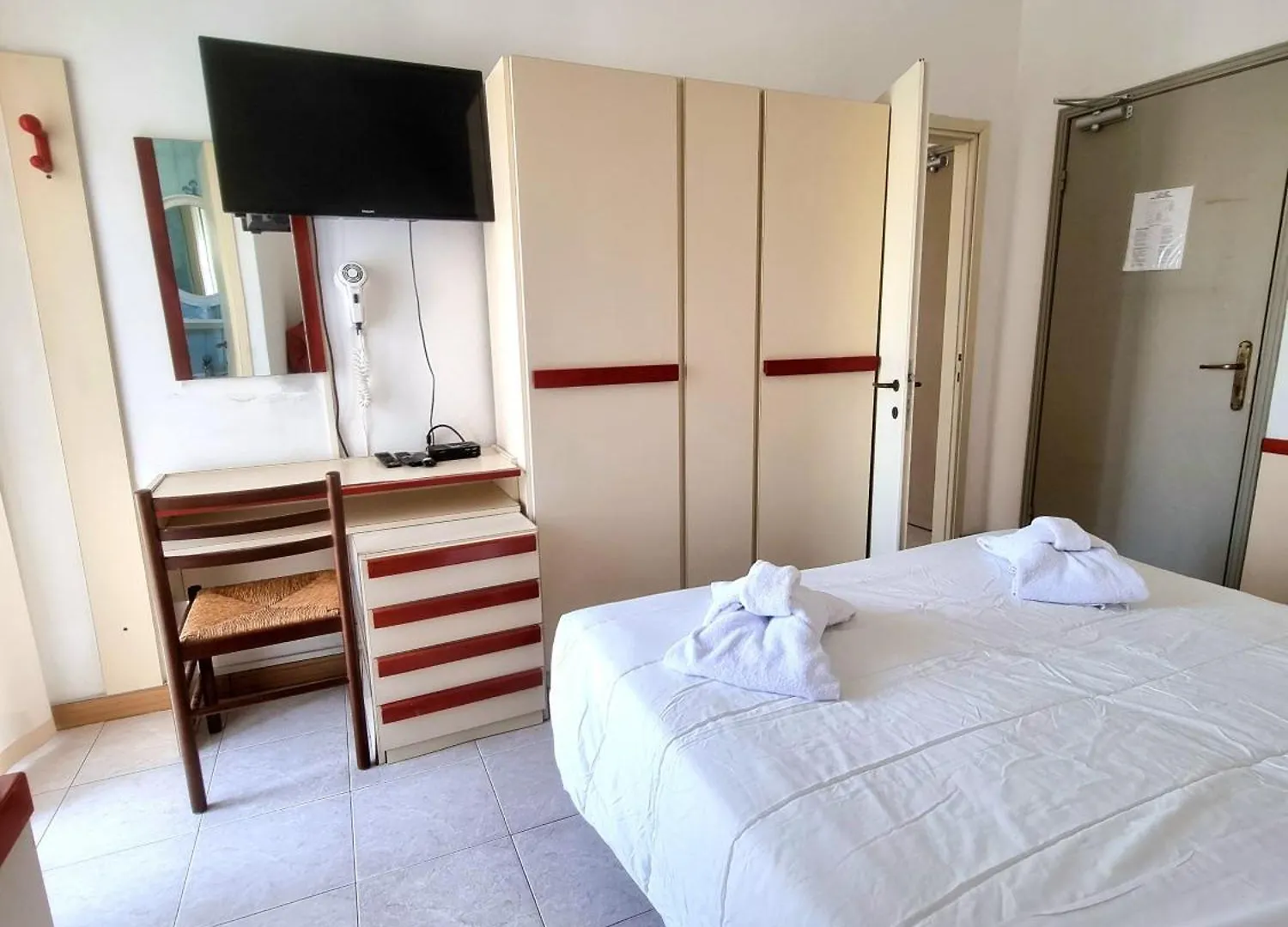 Due Gemelle Hotel Rimini 2*,
